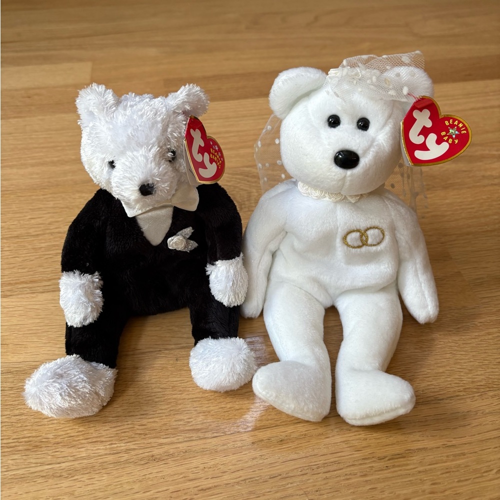 Ty Bride and Groom Beanie Babies in Excellent Condition
